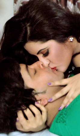 শাকিব-ও-পরী-kiss1